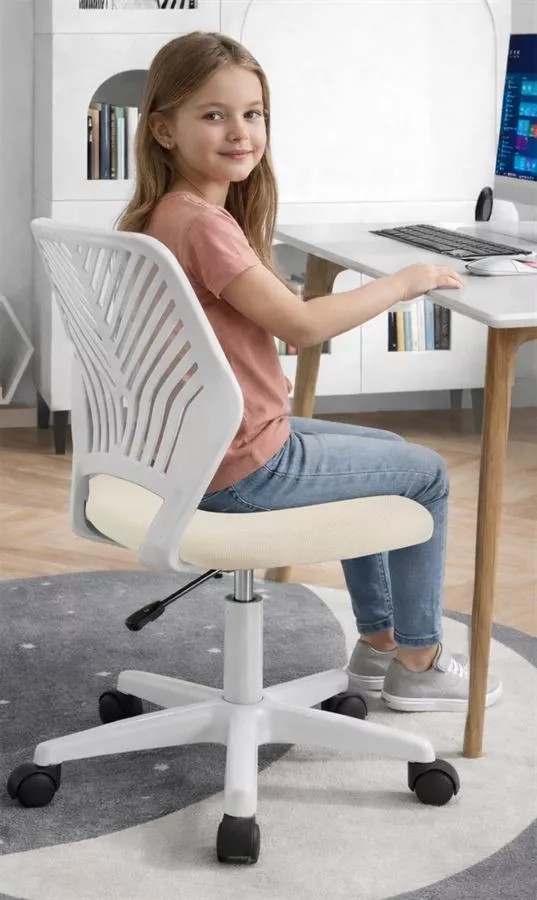 כסא תלמיד דגם TOMMY צבע בז' במכירה מוקדמת 14 ימי עסקים